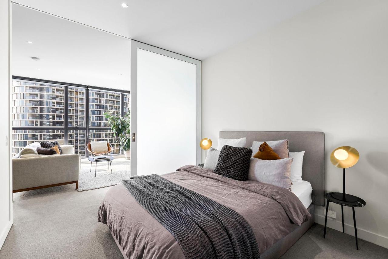 Luxuria Apartments - Fulton Lane ملبورن المظهر الخارجي الصورة