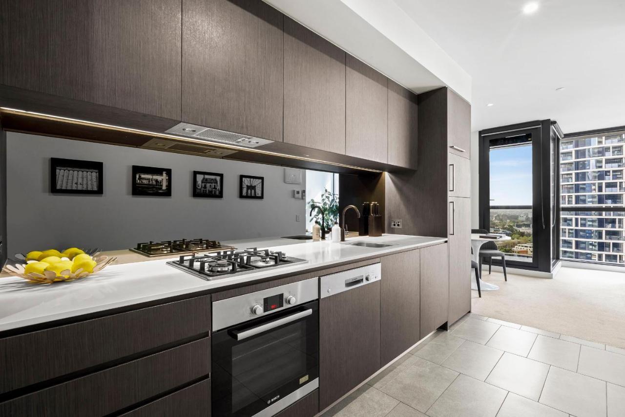 Luxuria Apartments - Fulton Lane ملبورن المظهر الخارجي الصورة